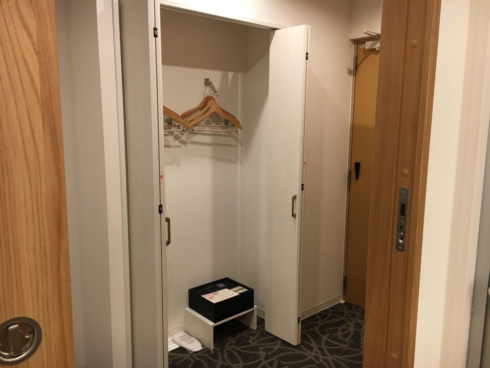 Sakura Garden Hotel Осака Екстериор снимка