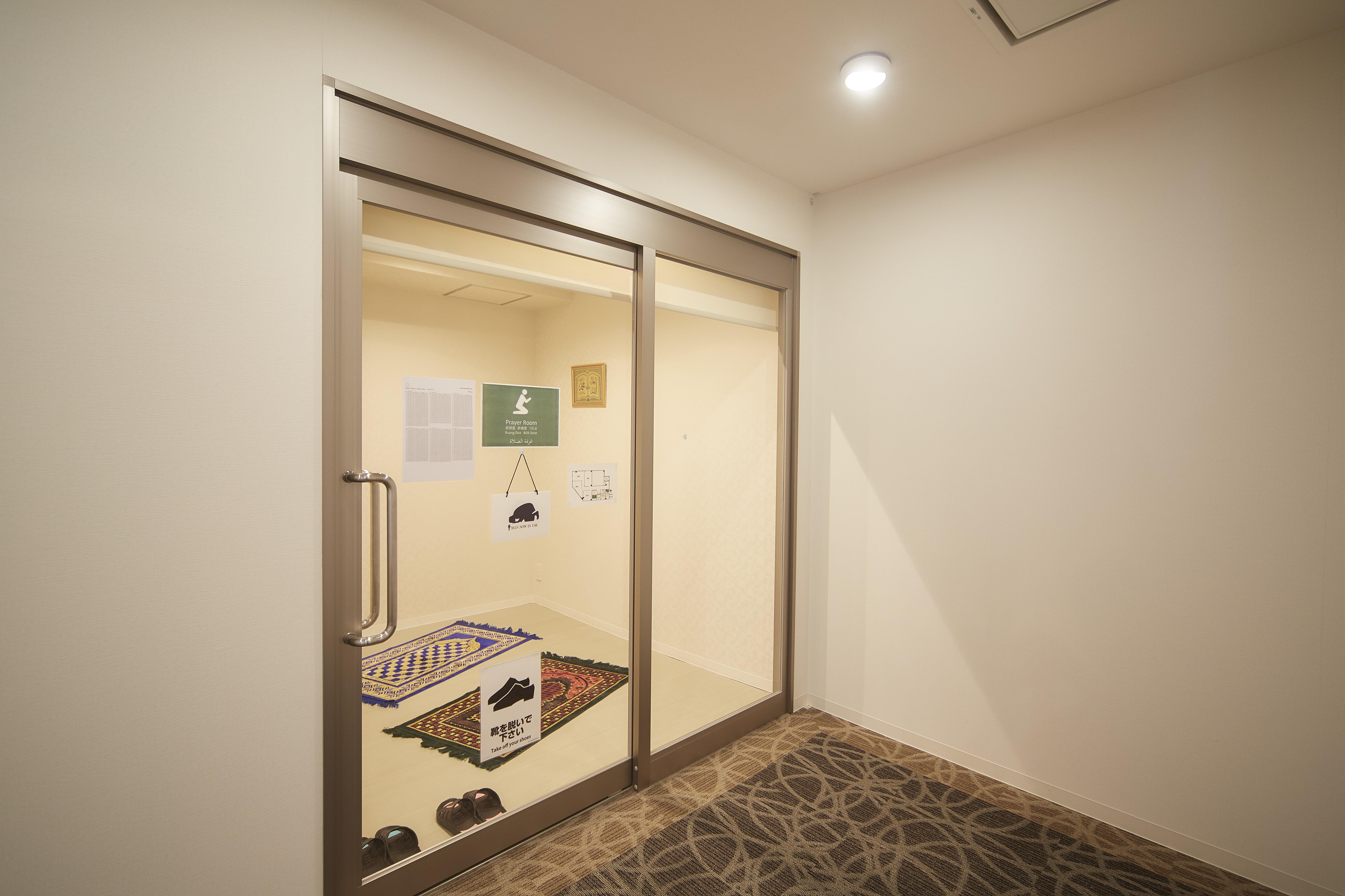 Sakura Garden Hotel Осака Екстериор снимка