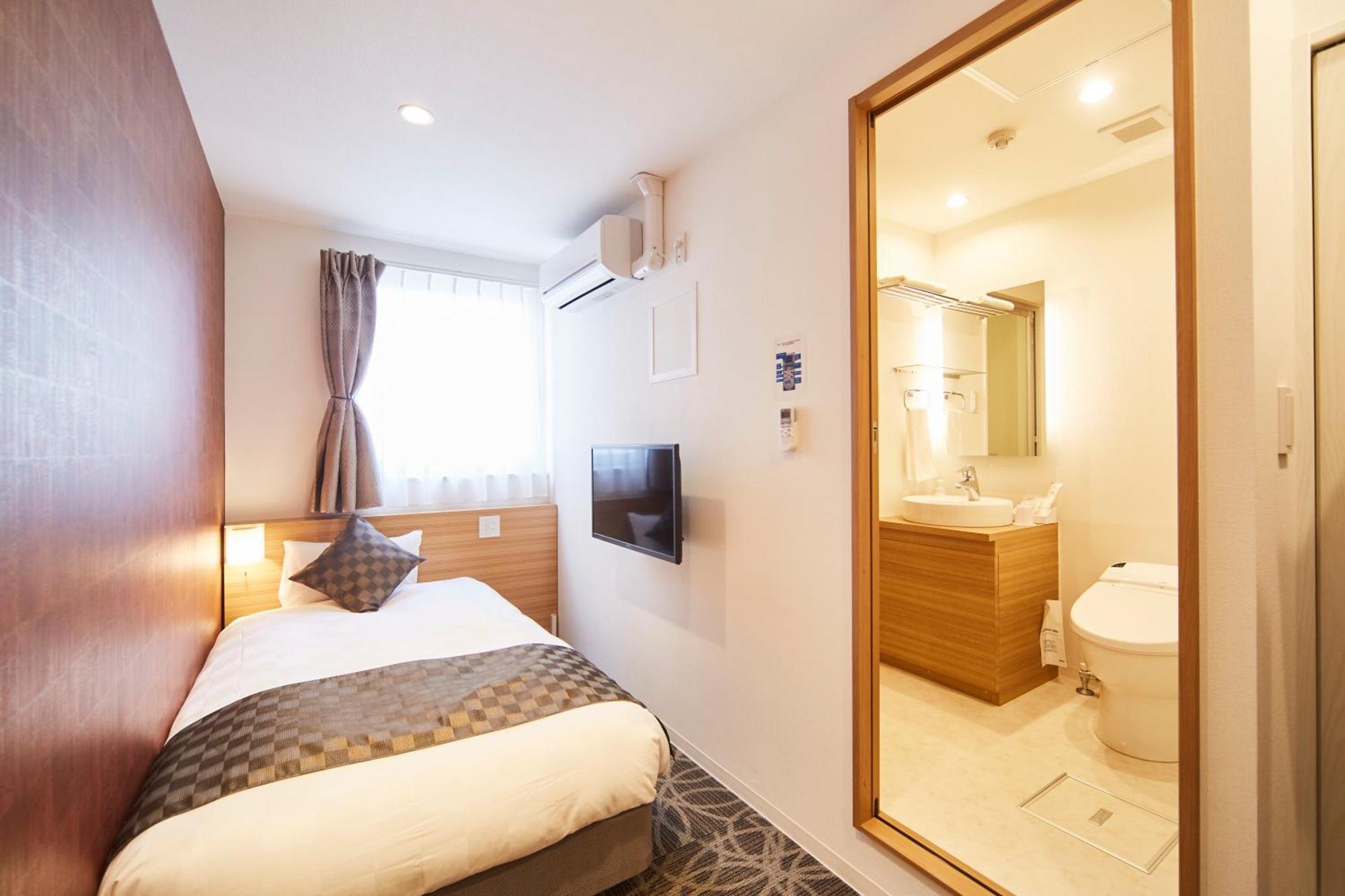 Sakura Garden Hotel Осака Екстериор снимка
