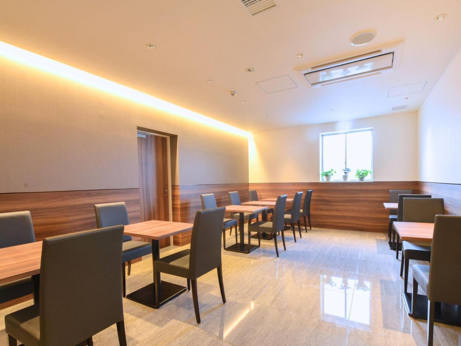 Sakura Garden Hotel Осака Екстериор снимка